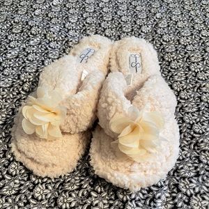 Jessica Simpson slippers - brand new, no tags.